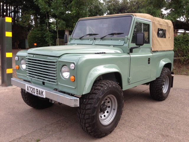 Used Land Rovers for sale : Churchill 4x4